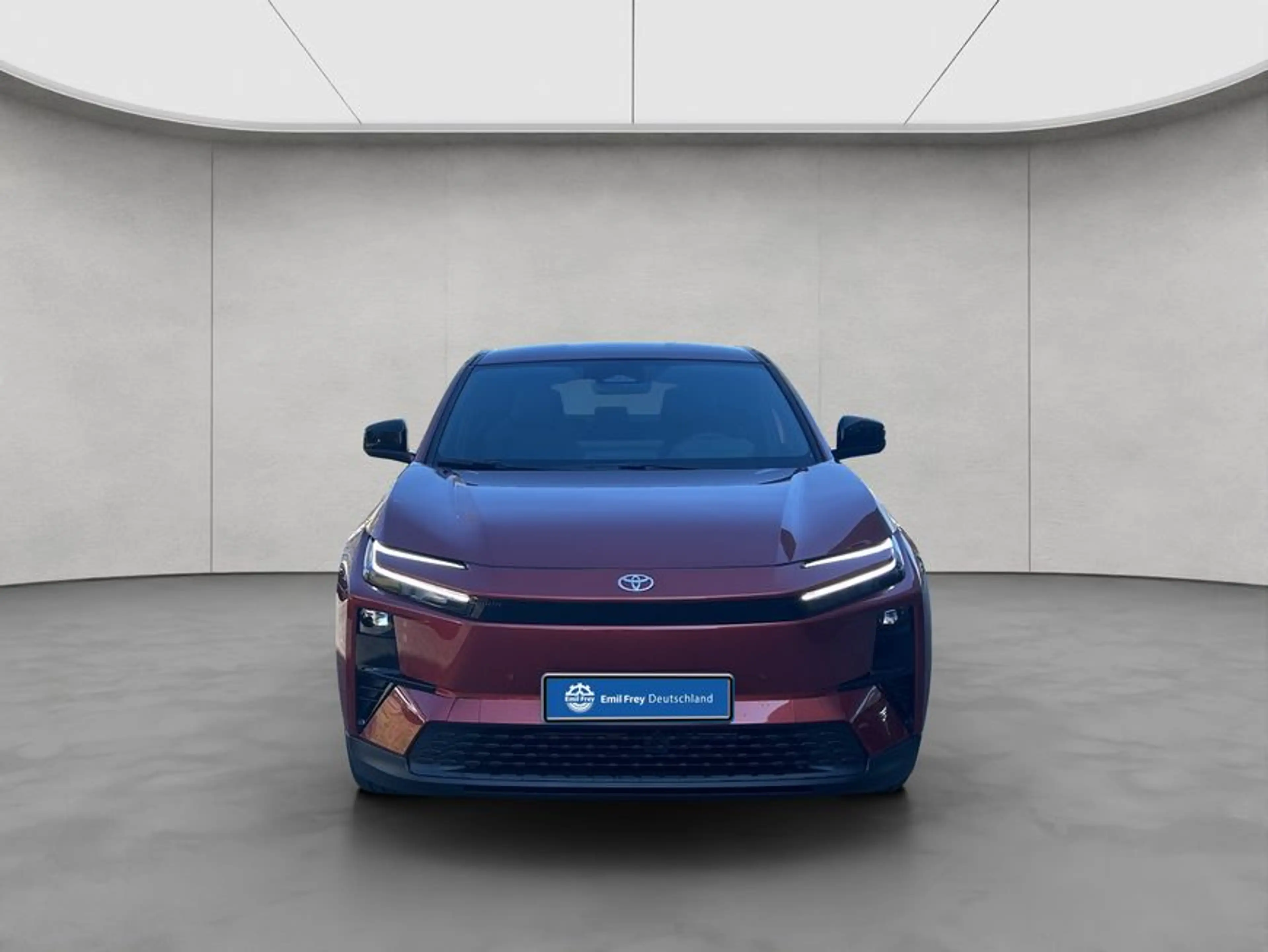 Toyota C-HR+ + Teamplayer — photo 10
