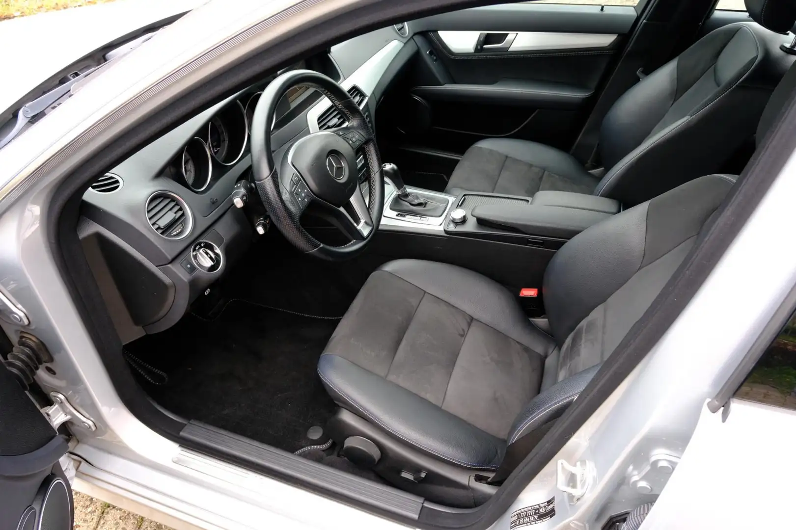Mercedes-Benz C 180 Ambition Avantgarde AMG Aut. Xenon|Leder-alcant|Na Grijs - 2