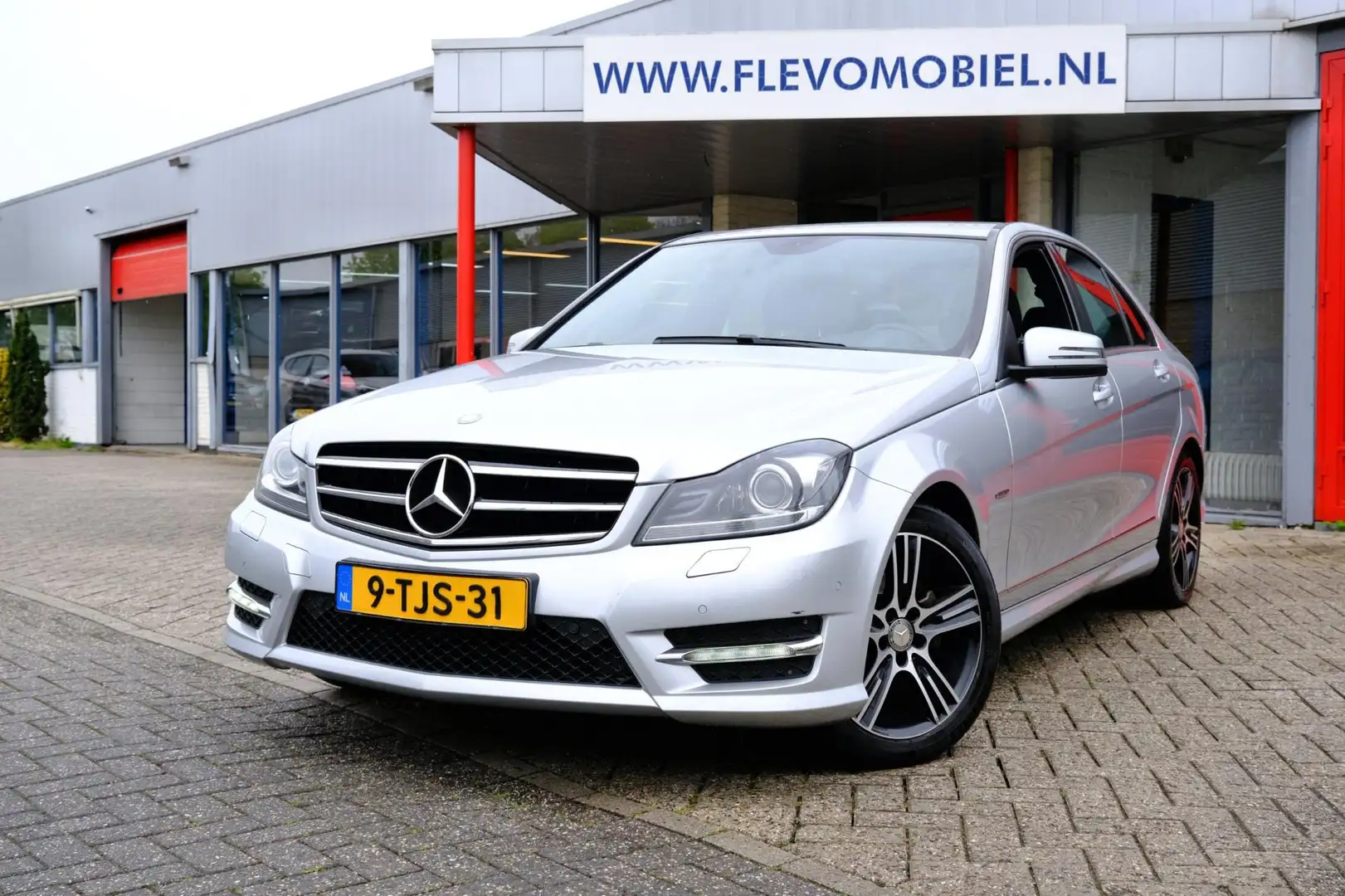 Mercedes-Benz C 180 Ambition Avantgarde AMG Aut. Xenon|Leder-alcant|Na Grijs - 1