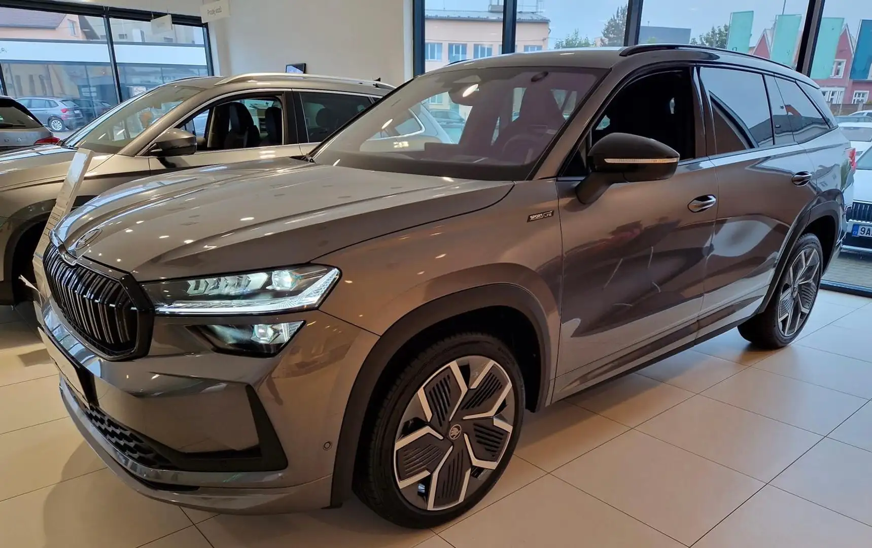 Skoda Kodiaq Sportline 2.0 TDI DSG 4x4 Standheizung Grau - 1