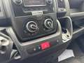 Peugeot Boxer 330 2.2 BlueHDi 140 L2H2 Premium | MOTOR DEFECT! | Grijs - thumbnail 18