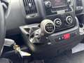 Peugeot Boxer 330 2.2 BlueHDi 140 L2H2 Premium | MOTOR DEFECT! | Grijs - thumbnail 21