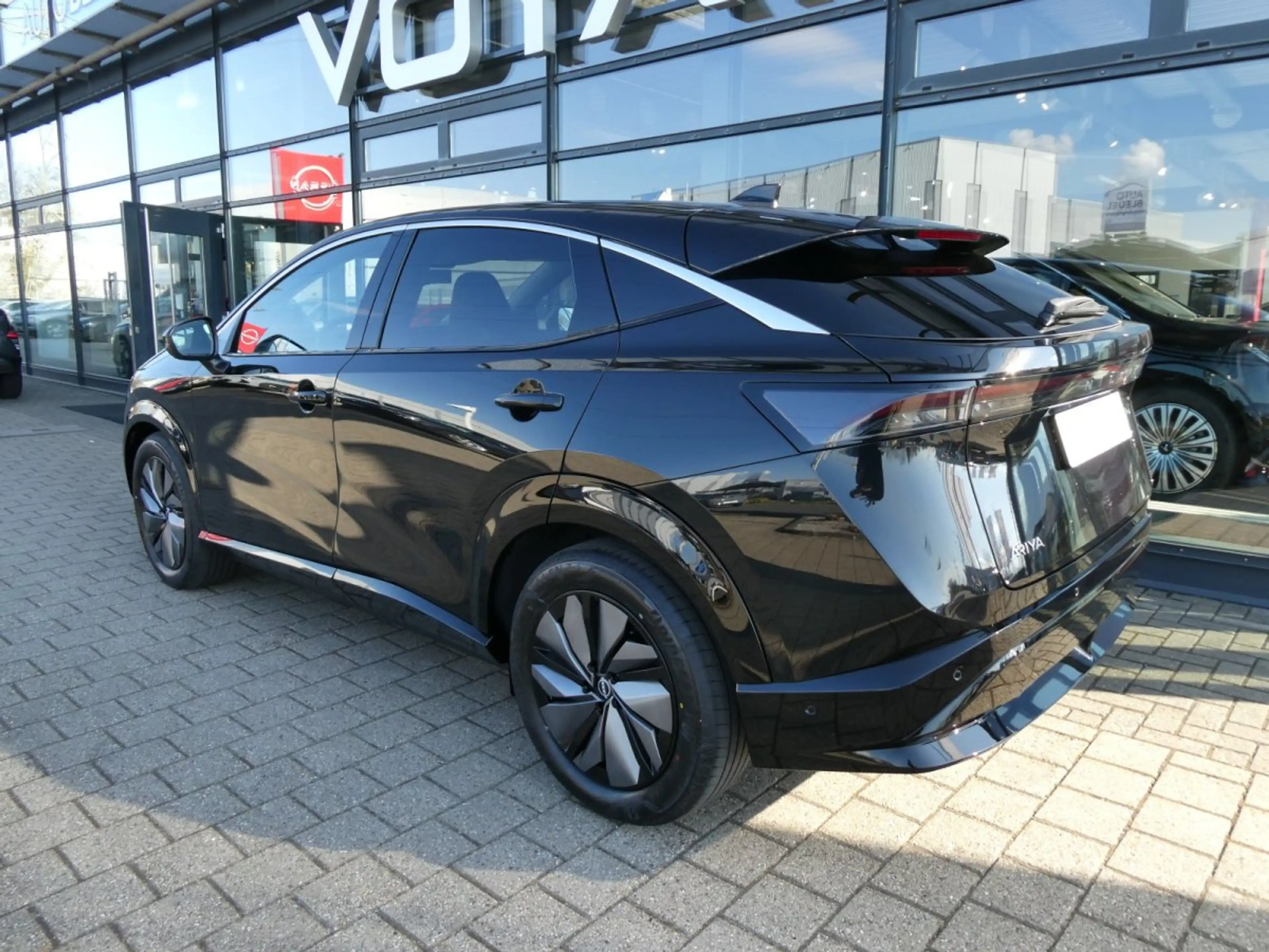 Nissan Ariya Evolve Pack 87kWh*Leder*Pano*Tech Pack* — photo 3