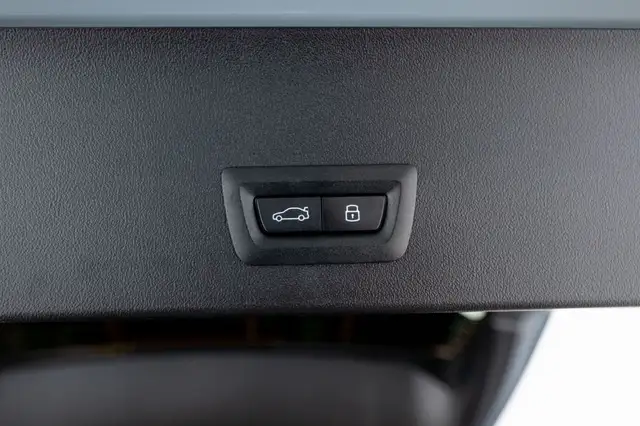 BMW X3 view 9