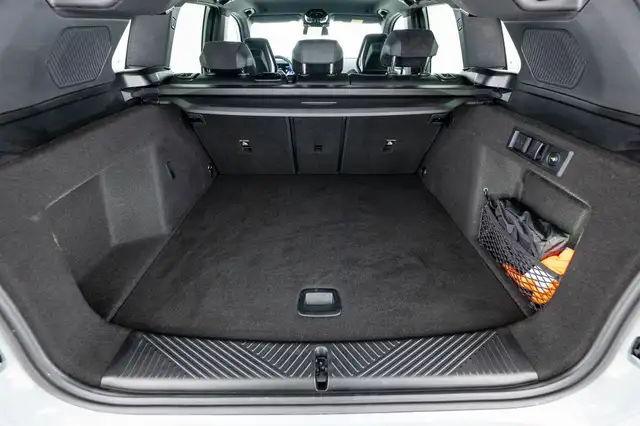 BMW X3 view 8