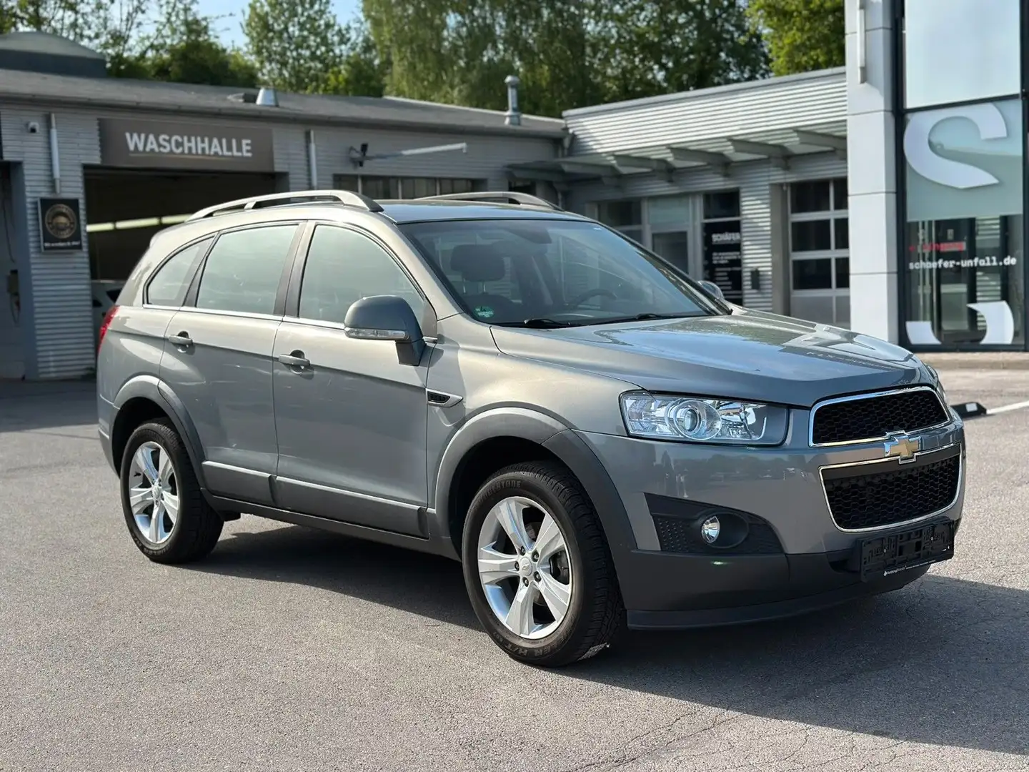 Chevrolet Captiva 2.4 LT Klimaauto*Teilleder*8-Fach* Gri - 1
