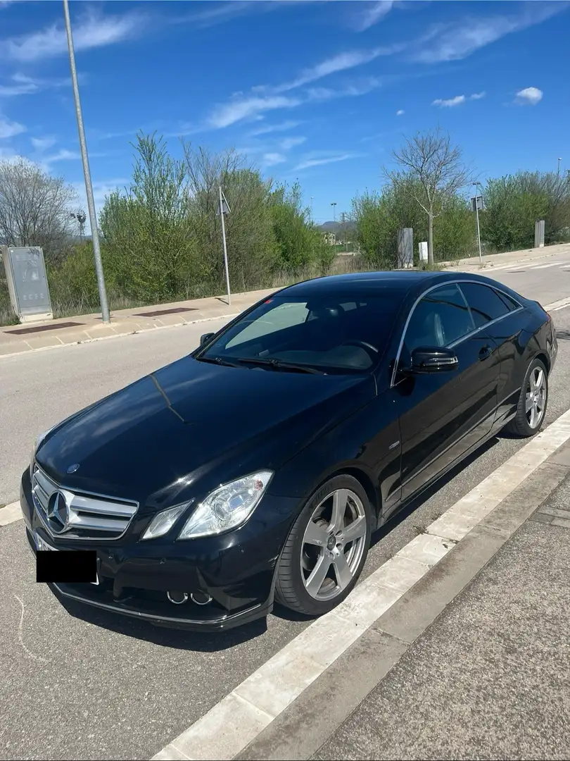 Mercedes-Benz E 200 Coupé CGI BE Aut. Negro - 1