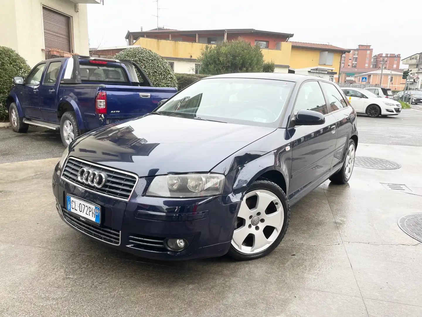 Audi A3 3p 1.6 fsi Attraction 115cv EURO 4 Bleu - 1