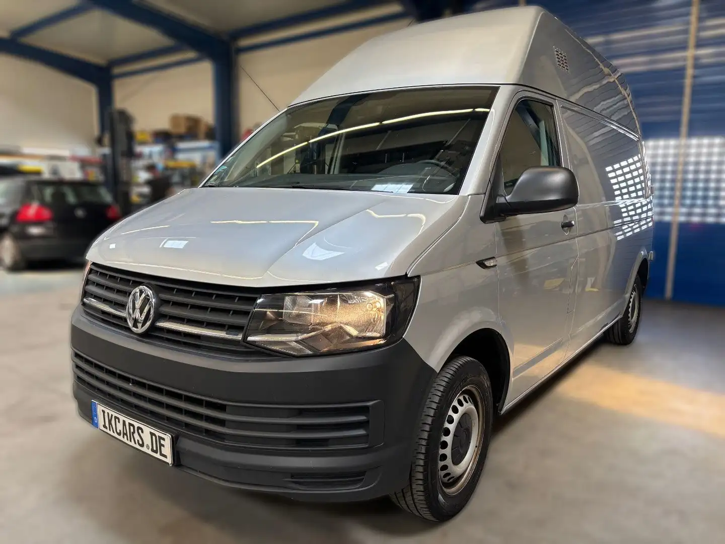 Volkswagen T6 Transporter T6 Kasten Hochdach lang L2H3 KLIMA Tempomat Plateado - 1