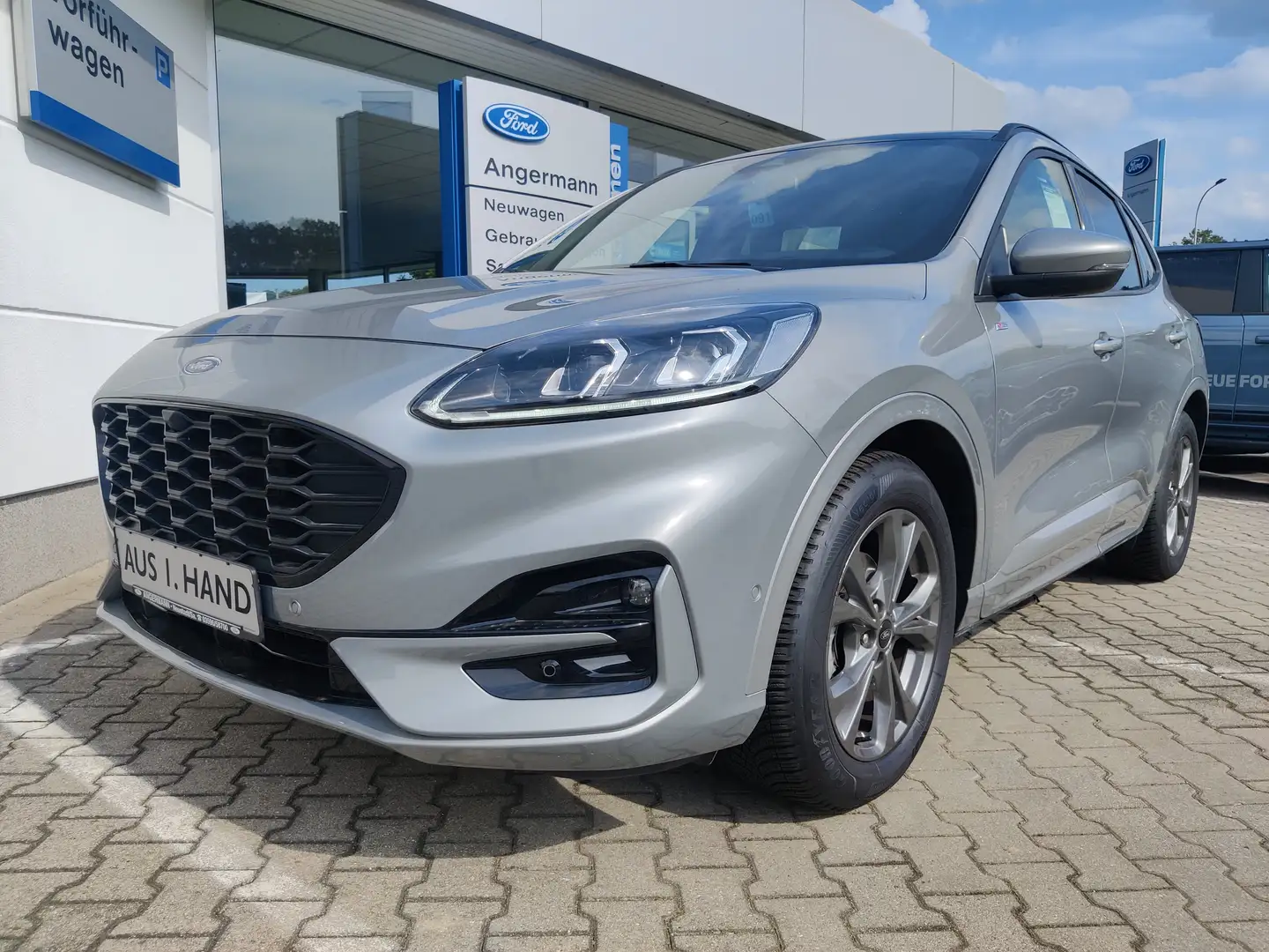 Ford Kuga ST-Line X Silber - 1