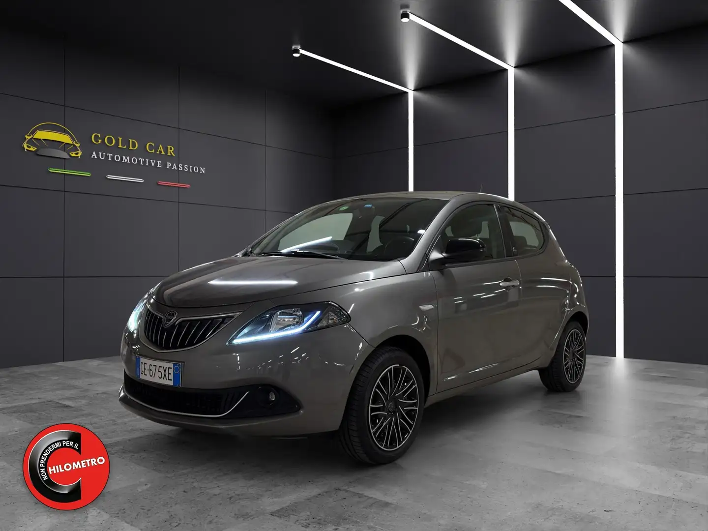 Lancia Ypsilon Ypsilon 1.0 Firefly Hybrid Silver Grigio - 1