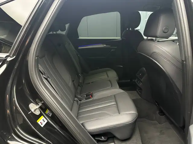 Audi Q5 view 23