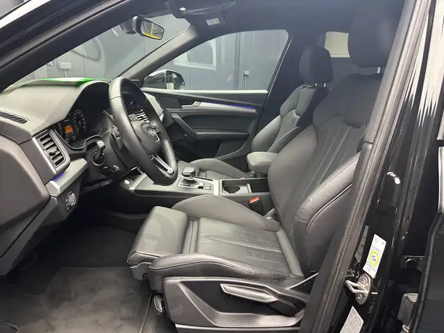 Audi Q5 view 13