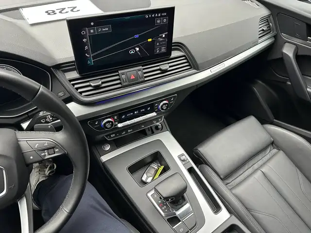 Audi Q5 view 17