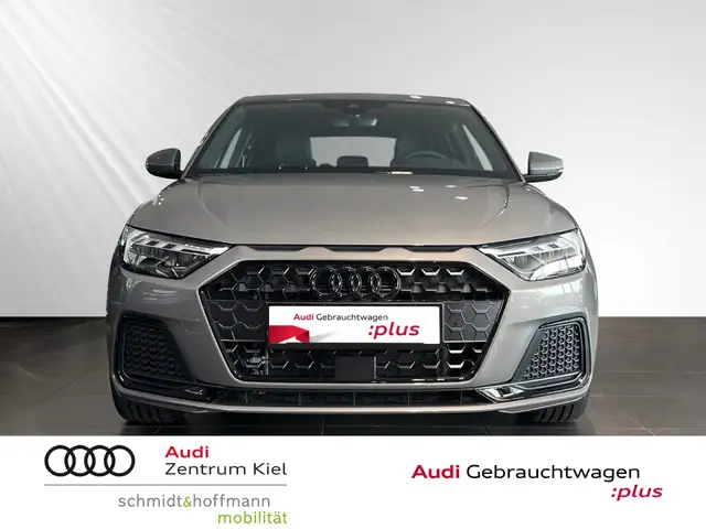 Audi A1 view 2