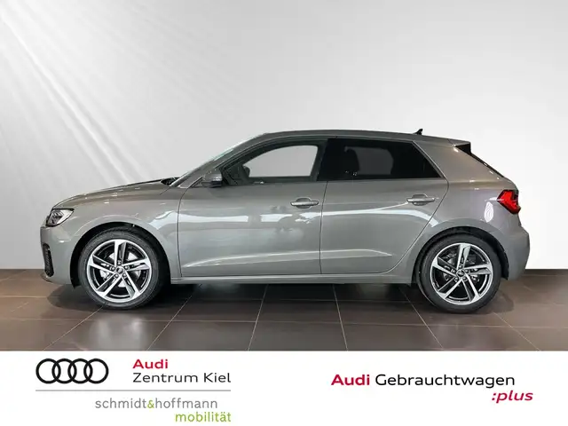Audi A1 view 3