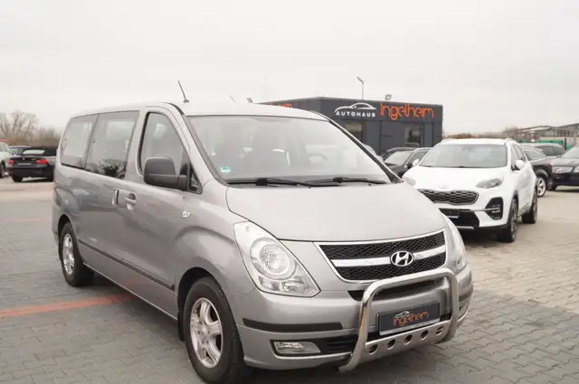 Hyundai H-1 Travel Comfort 8 Sitzer Klima PDC AHK