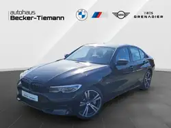 Bmw 330 e xDrive LivePro/CarPlay/Laserlicht/AHK