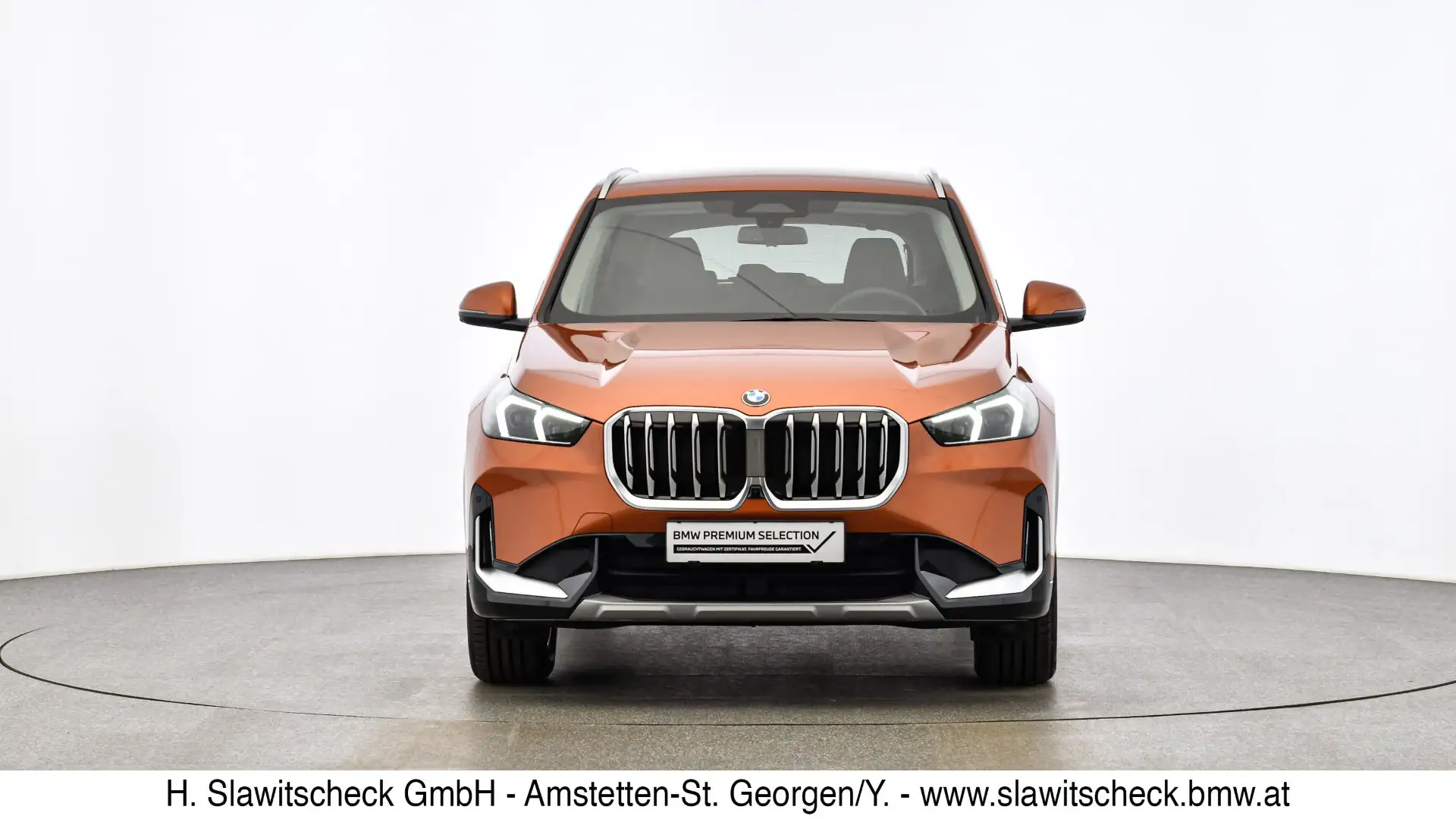 BMW X1 sDrive18d U11 Orange - 2