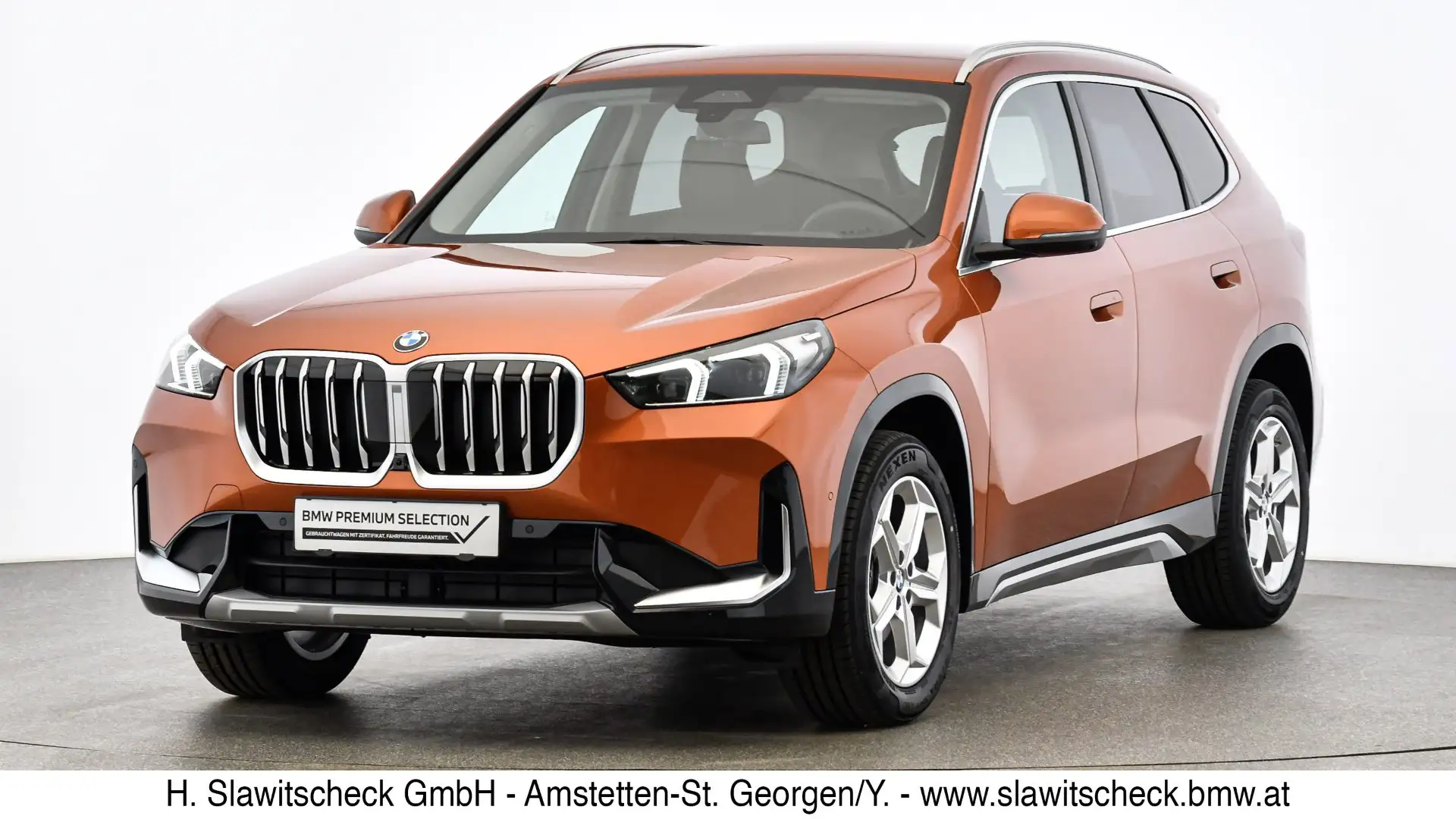 BMW X1 sDrive18d U11 Orange - 1