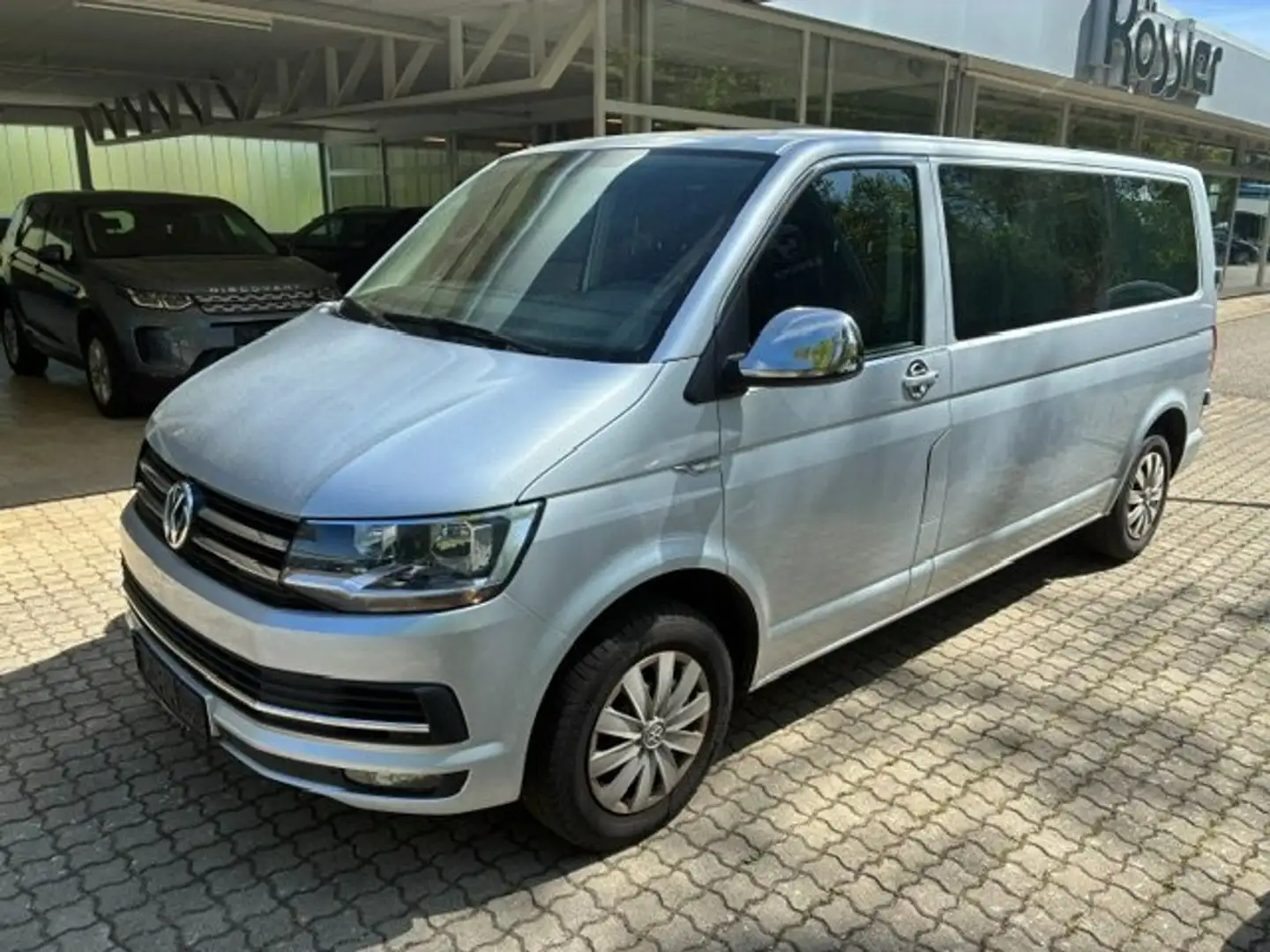 Volkswagen T6 Caravelle LR Comfortline 2,0 TDI BMT Grau - 2