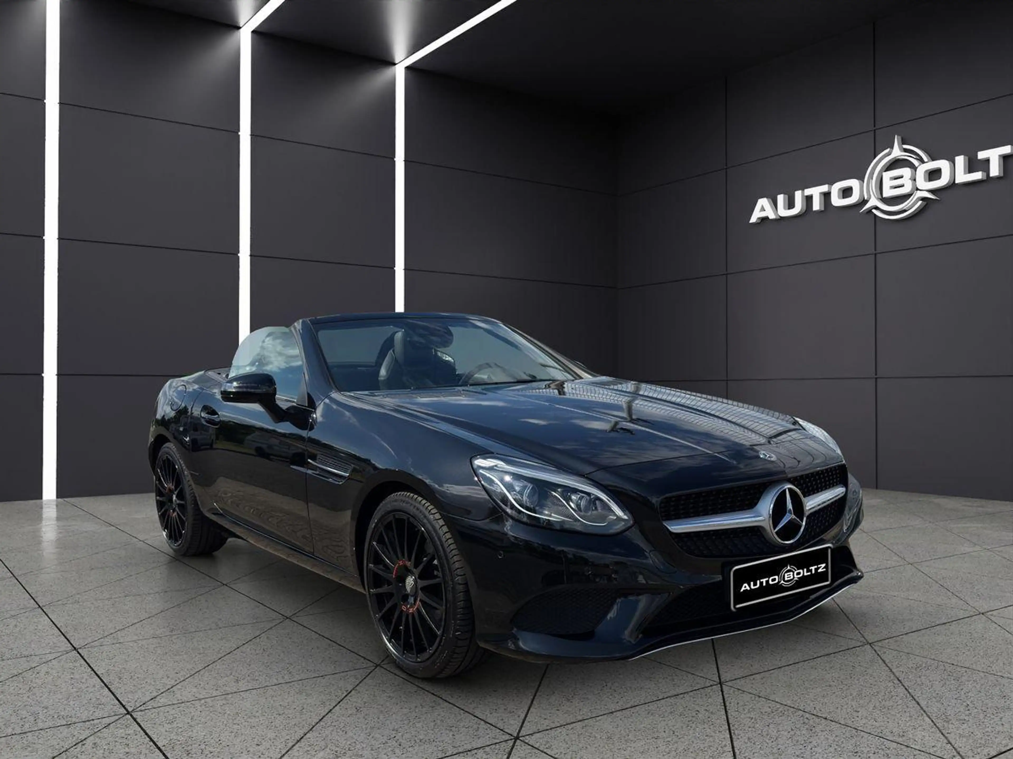 Mercedes-Benz SLC 200 Airscarf Led Navi Pano.-Variodach — photo 8