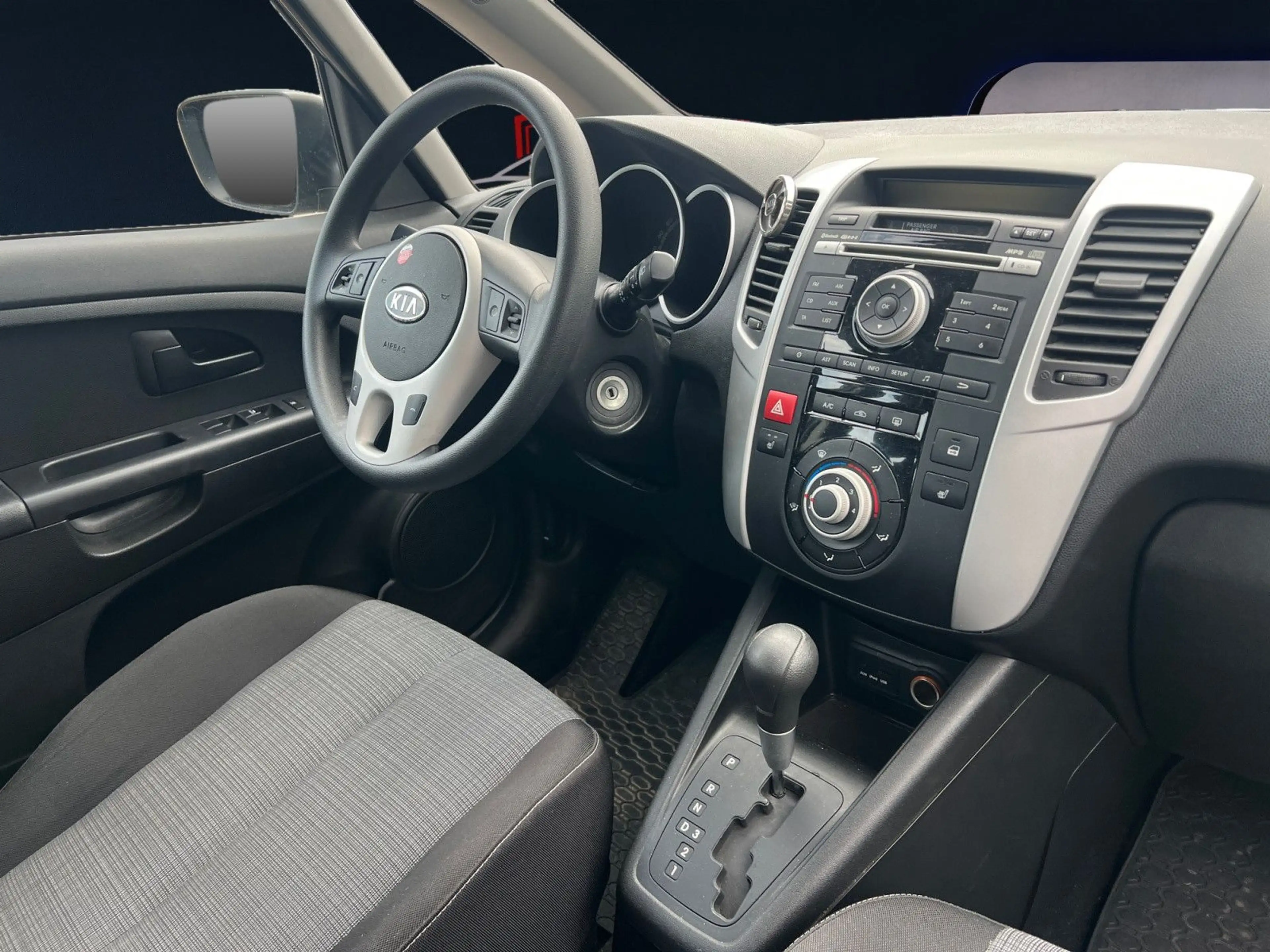 Kia Venga 1.6 Edition/Automatik/Alufelgen/PDC — photo 11