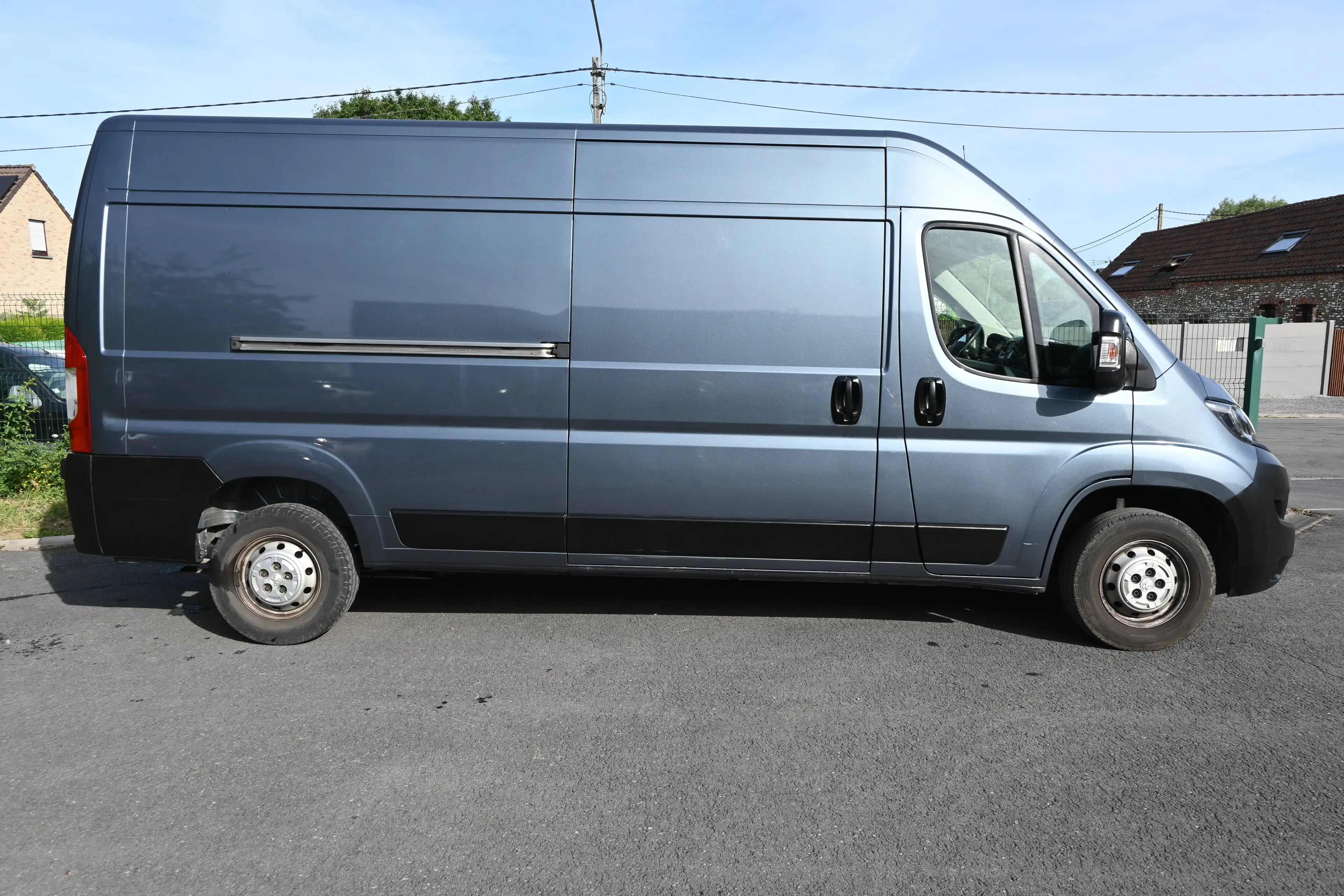 Peugeot Boxer 2.2 BlueHDi L2H2 Premium S/S — photo 8