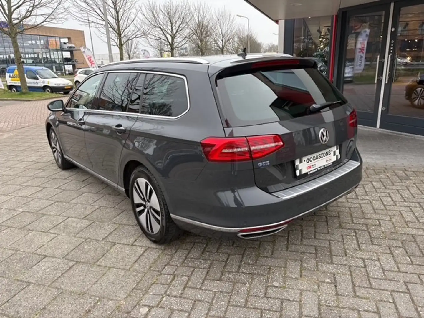 Volkswagen Passat Variant 1.4 TSI GTE Connected Series | Navi | cruise | 88. Grau - 2