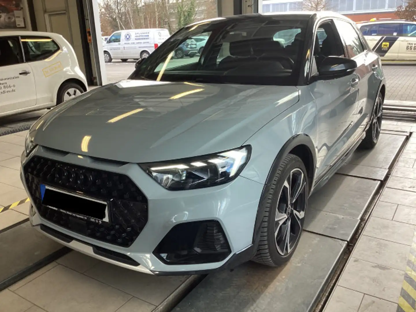 Audi A1 30 TFSI citycarver edition one S tronic ACC Szary - 2