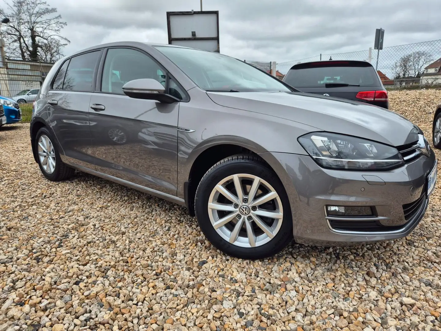 Volkswagen Golf VII Lim. Lounge BMT Xen PDC Sitz Hz. Grijs - 1