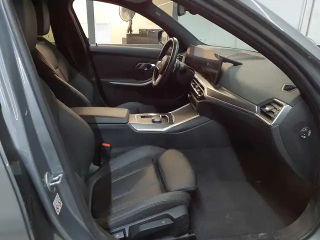 BMW M view 8