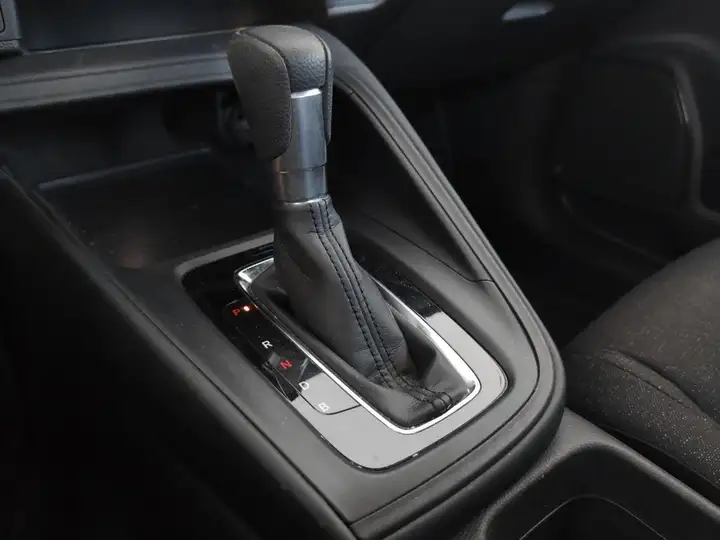 Honda HR-V 2022, foto 15