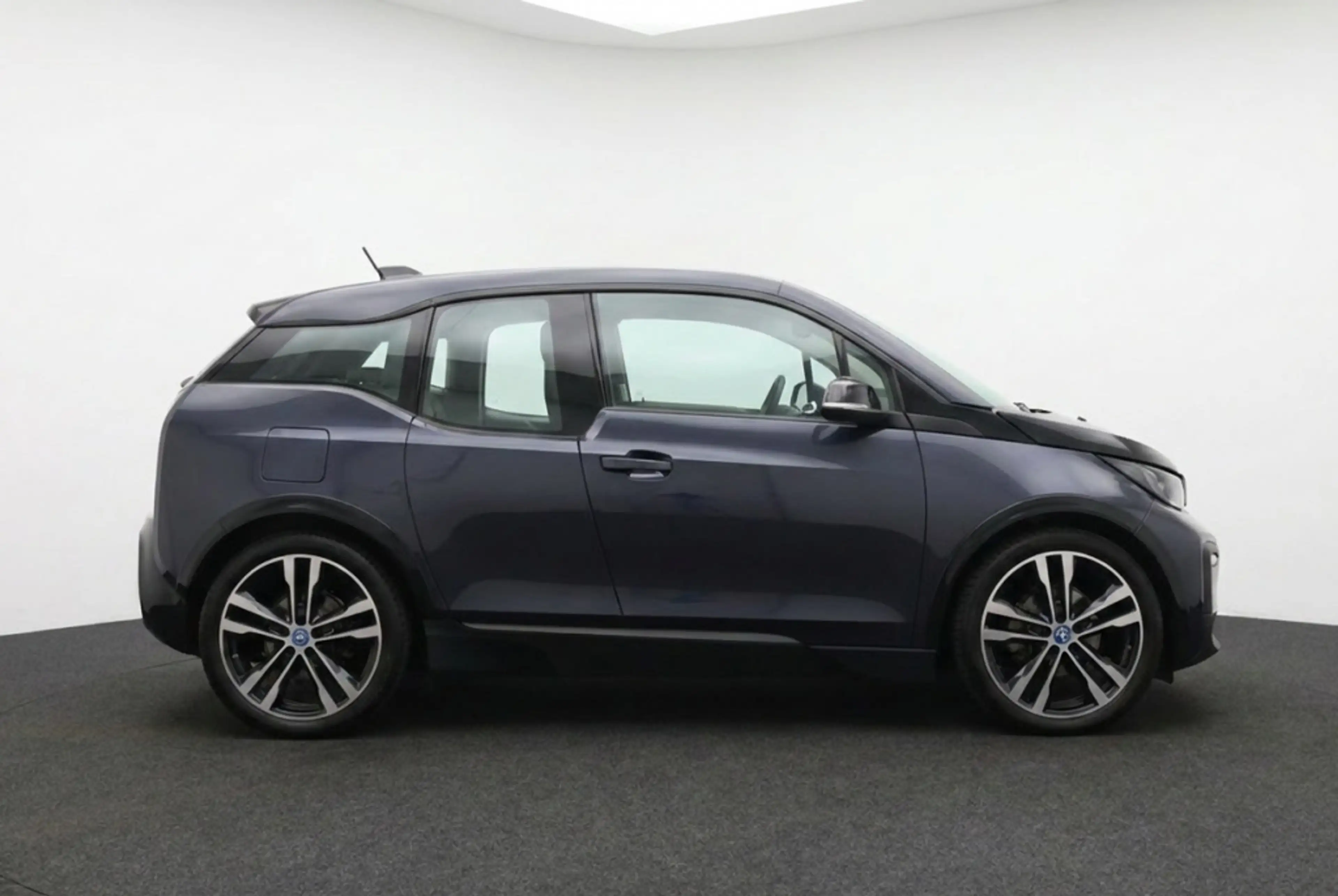 BMW i3 S 184PK Schuifdak | H&K | Warmtepomp | 20" LM | St — photo 2
