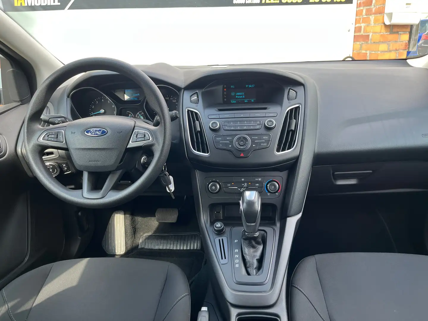 Ford Focus Achtung - Felgen / Reifen neu!!! Inspektion neu!!! Weiß - 2