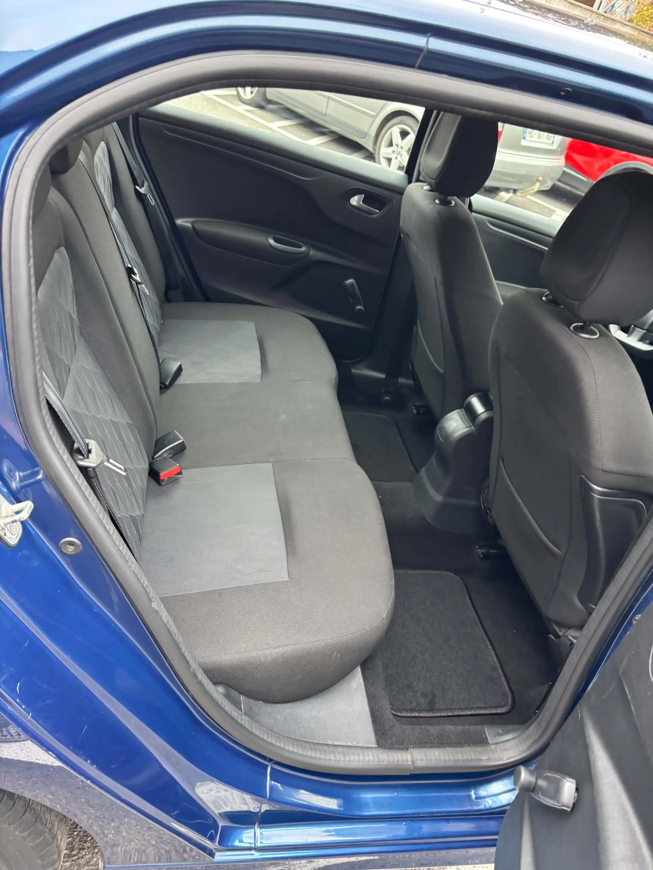 Citroen C-Elysée C-Elysee 1.6 BlueHDi Seduction — photo 7