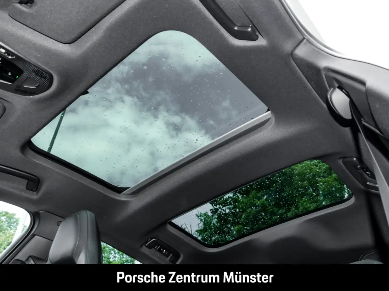 Porsche Panamera 4 E-Hybrid InnoDrive HA-Lenkung Head-Up 11