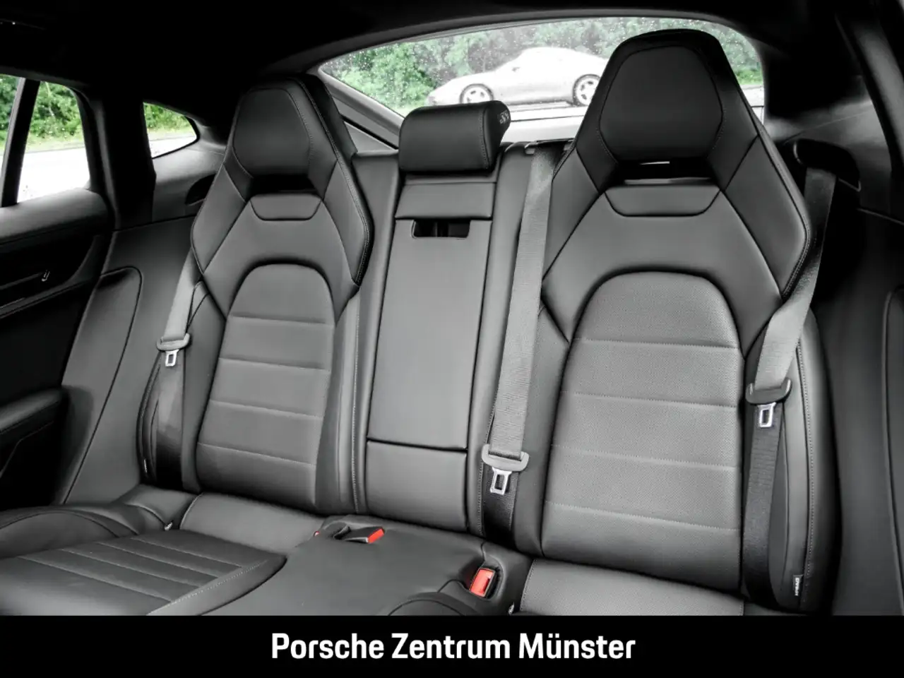 Porsche Panamera 4 E-Hybrid InnoDrive HA-Lenkung Head-Up 9