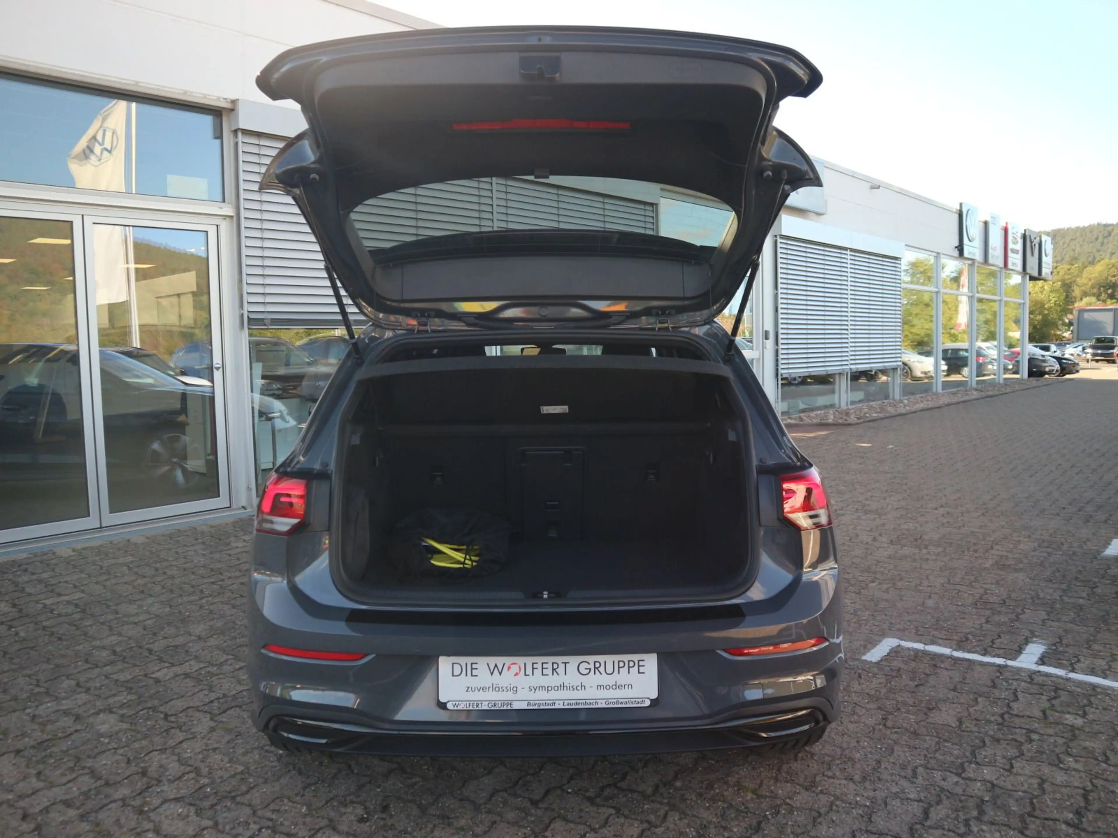 Volkswagen Golf GTE GTE 1.4 eHybrid DSG PANO ACC RFK BLACK — photo 14