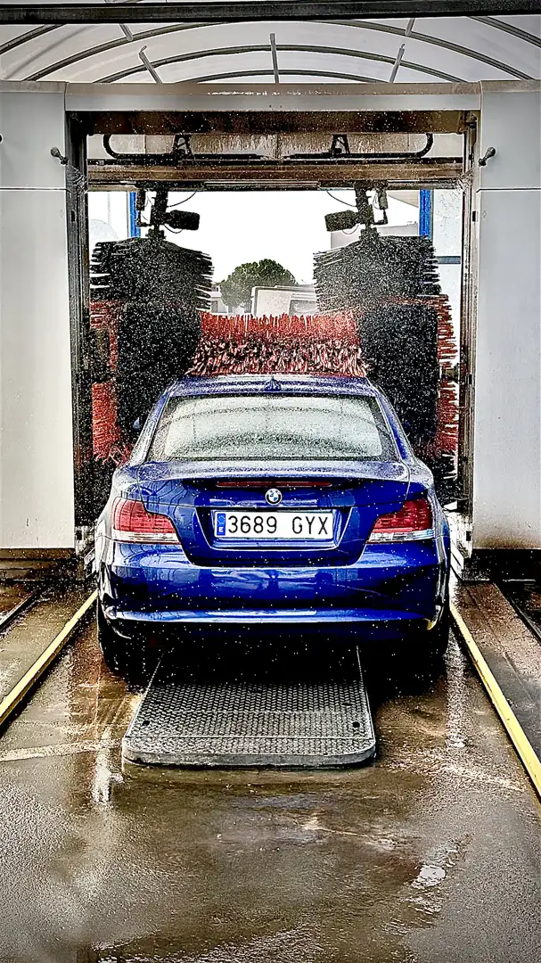 BMW 118 118d Coupé - 1