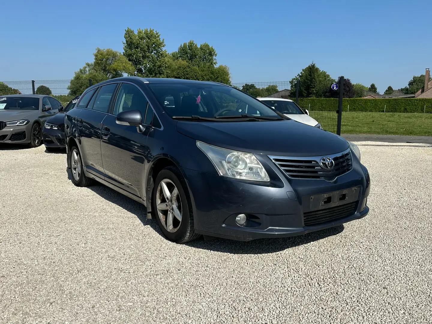 Toyota Avensis SW 2.0 D-4D - ! ONLY FOR EXPORT ! - Euro5 Šedá - 1