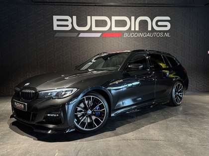 BMW 330 3-serie Touring 330i | M-performance | Pano | 258p
