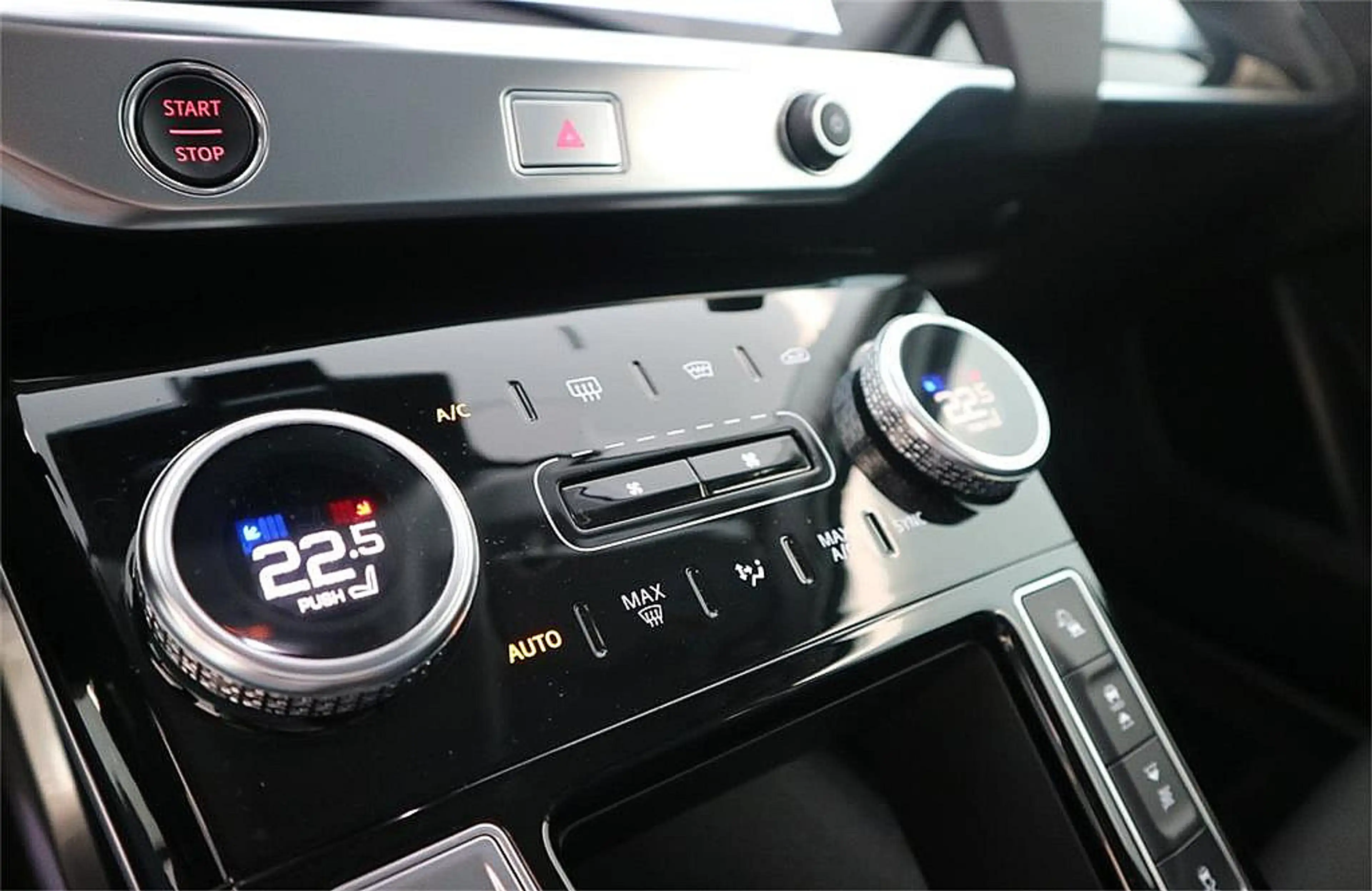 Jaguar I-Pace S EV400 AWD — photo 10