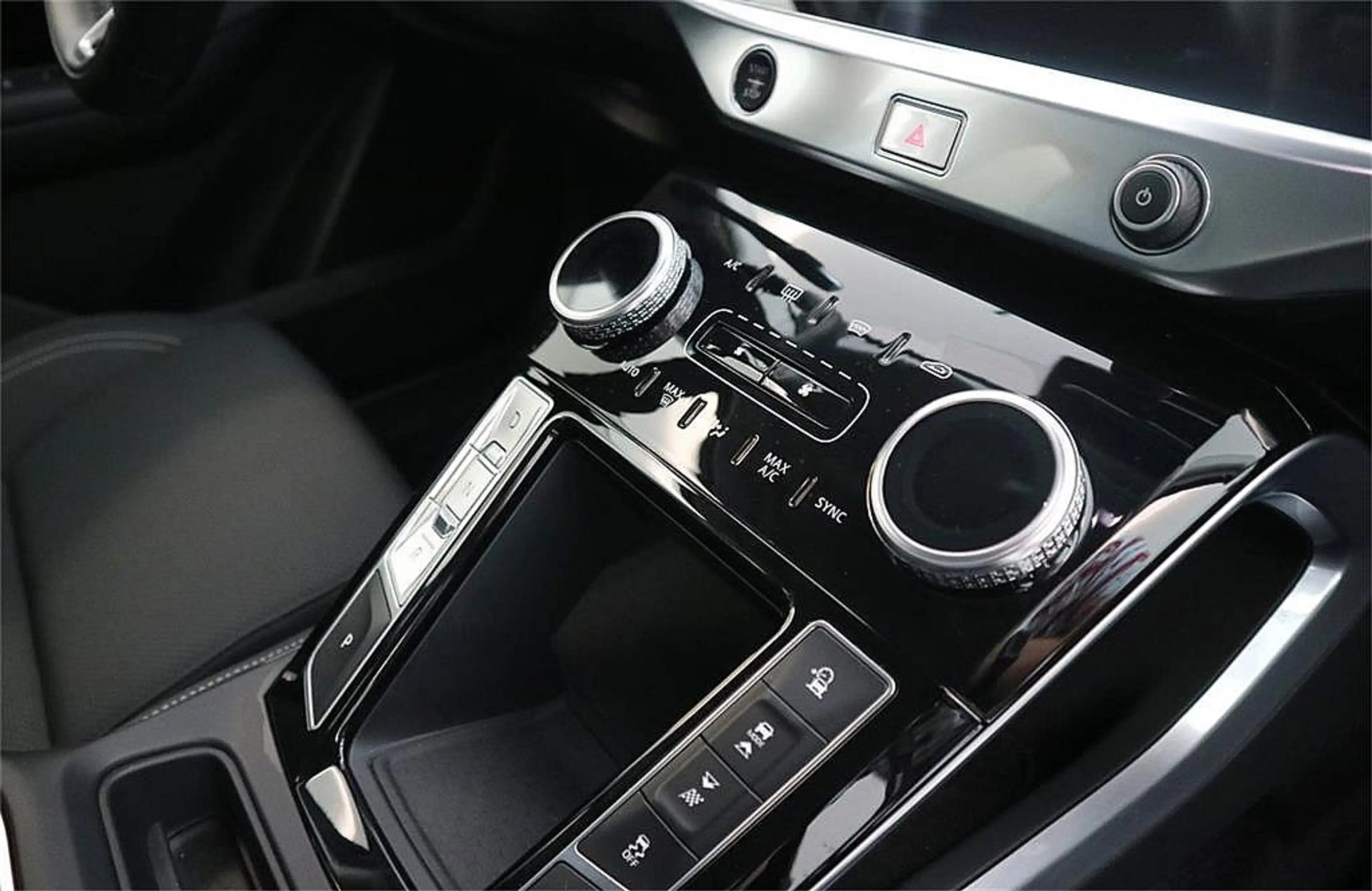 Jaguar I-Pace S EV400 AWD — photo 6