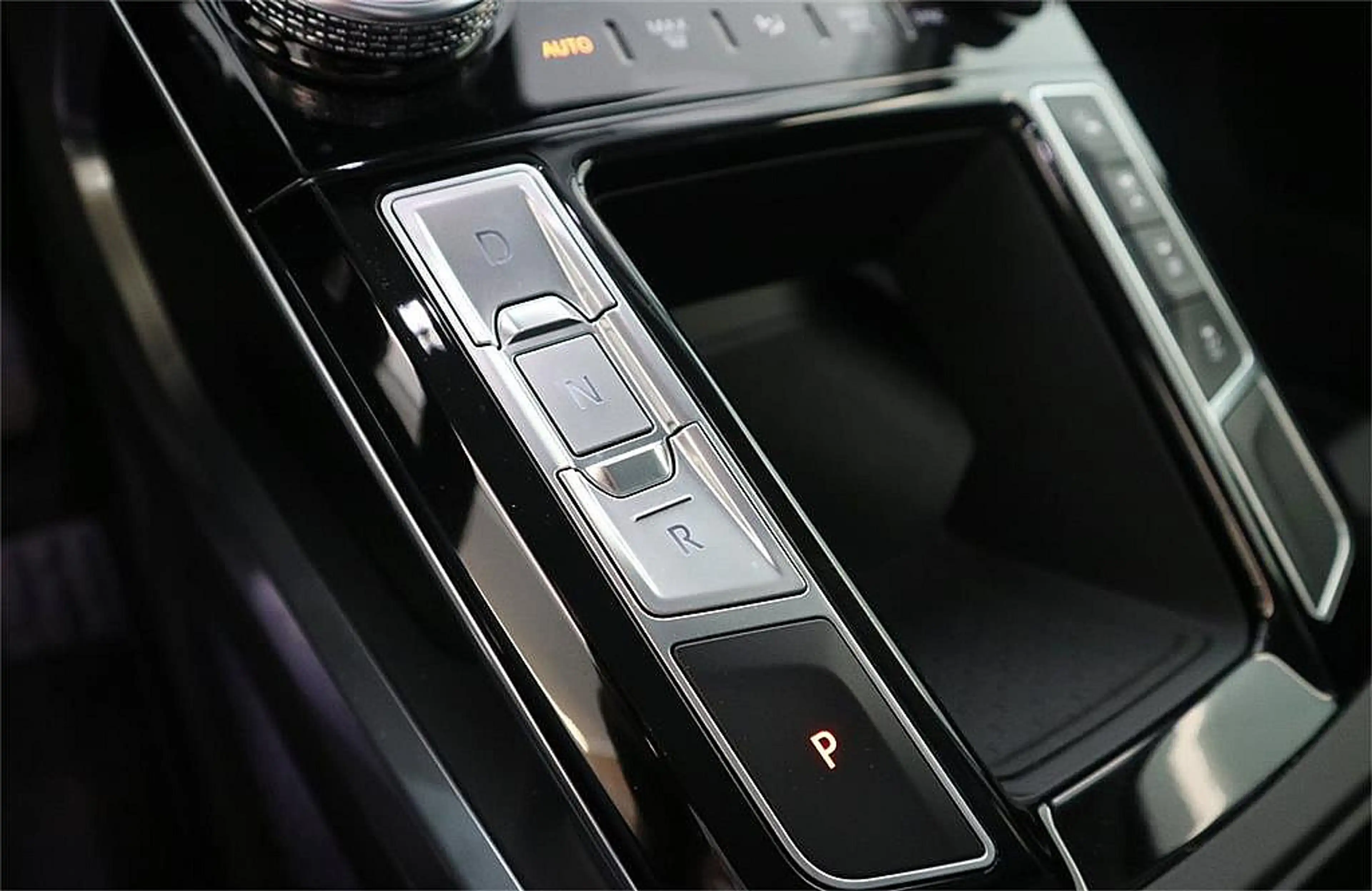Jaguar I-Pace S EV400 AWD — photo 14