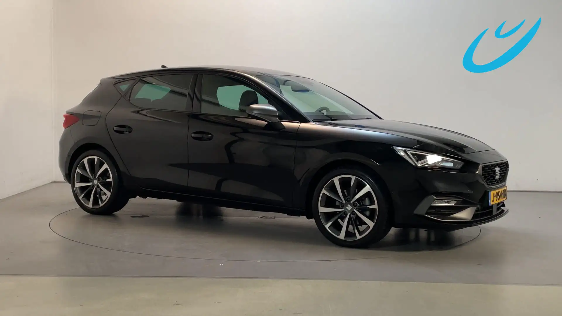 SEAT Leon 1.5 TSI 150pk FR Launch Edition LED Sfeerverlichti Negro - 1