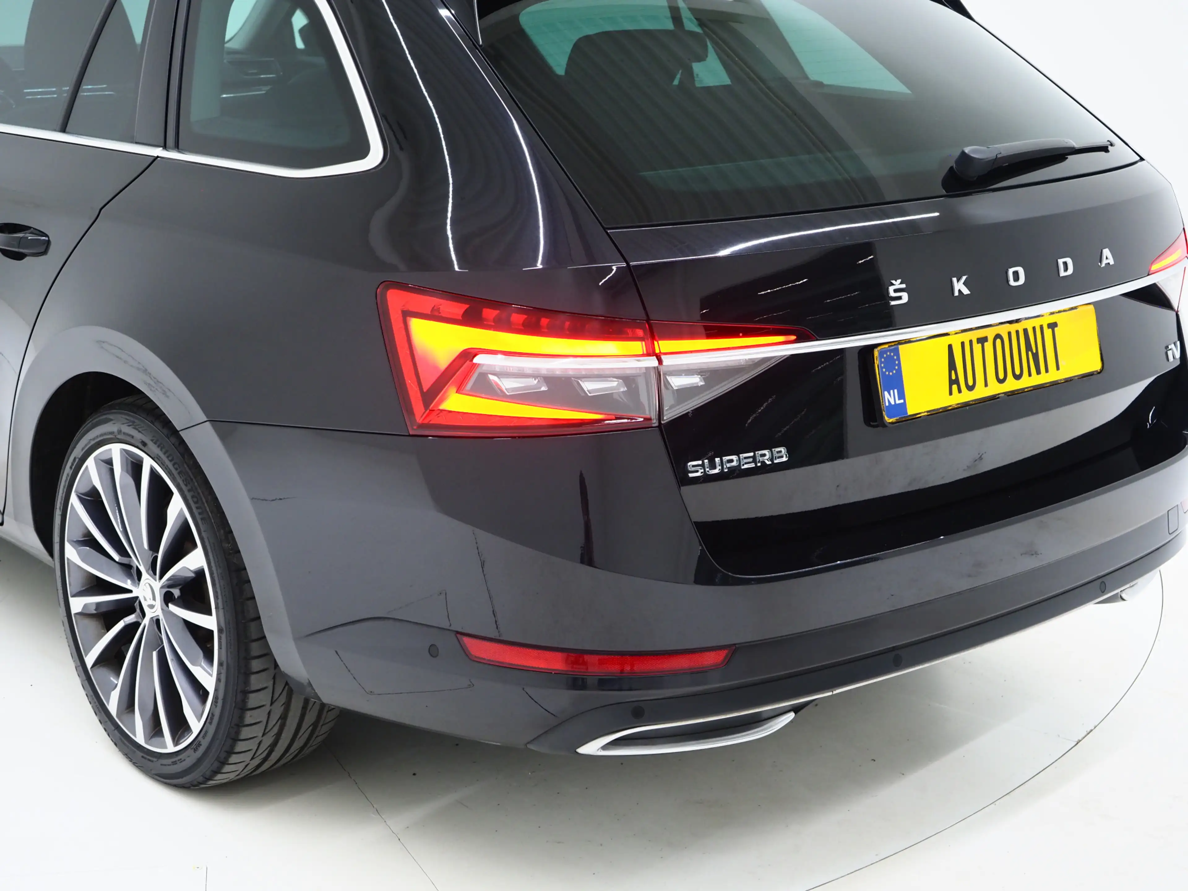 Skoda Superb Combi 1.4 TSI iV Laurin & Klement | Panoramadak | — photo 14