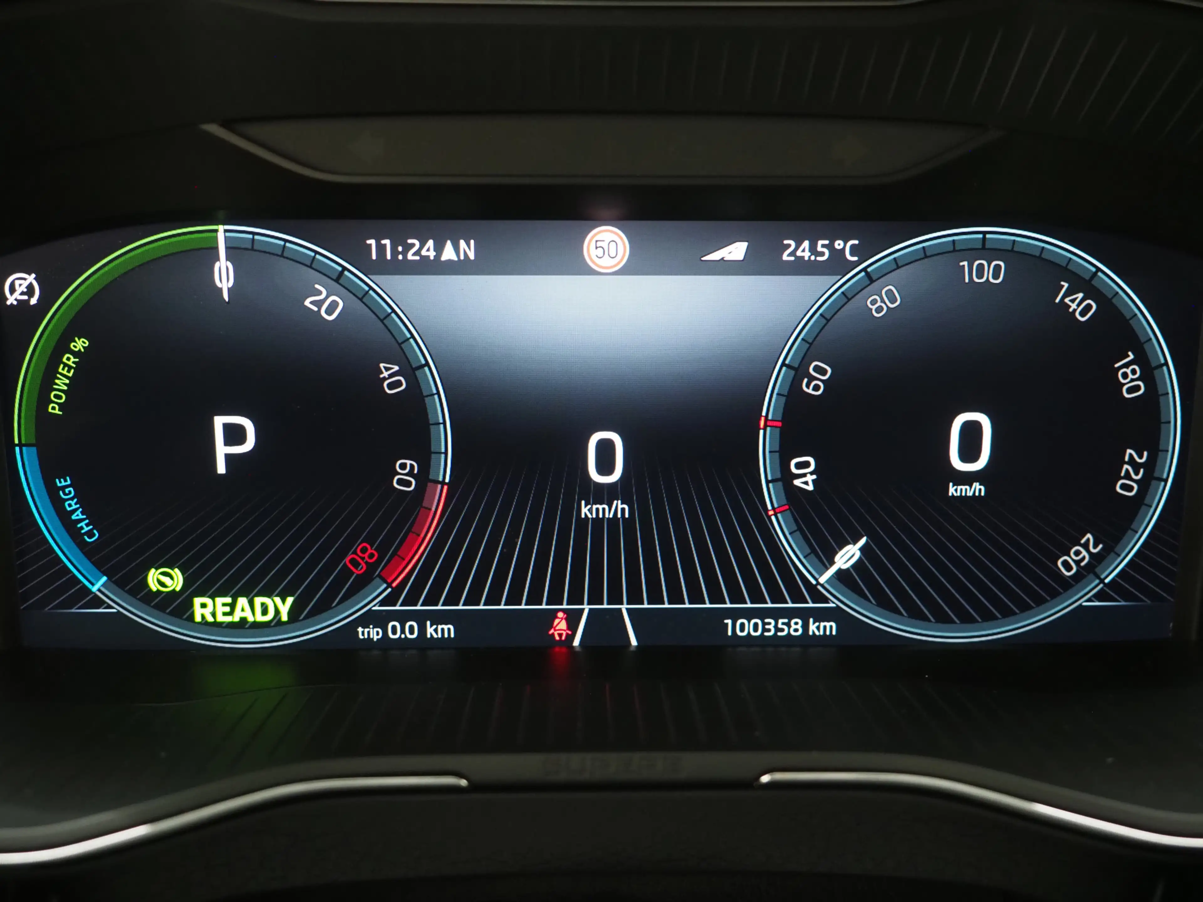 Skoda Superb Combi 1.4 TSI iV Laurin & Klement | Panoramadak | — photo 28