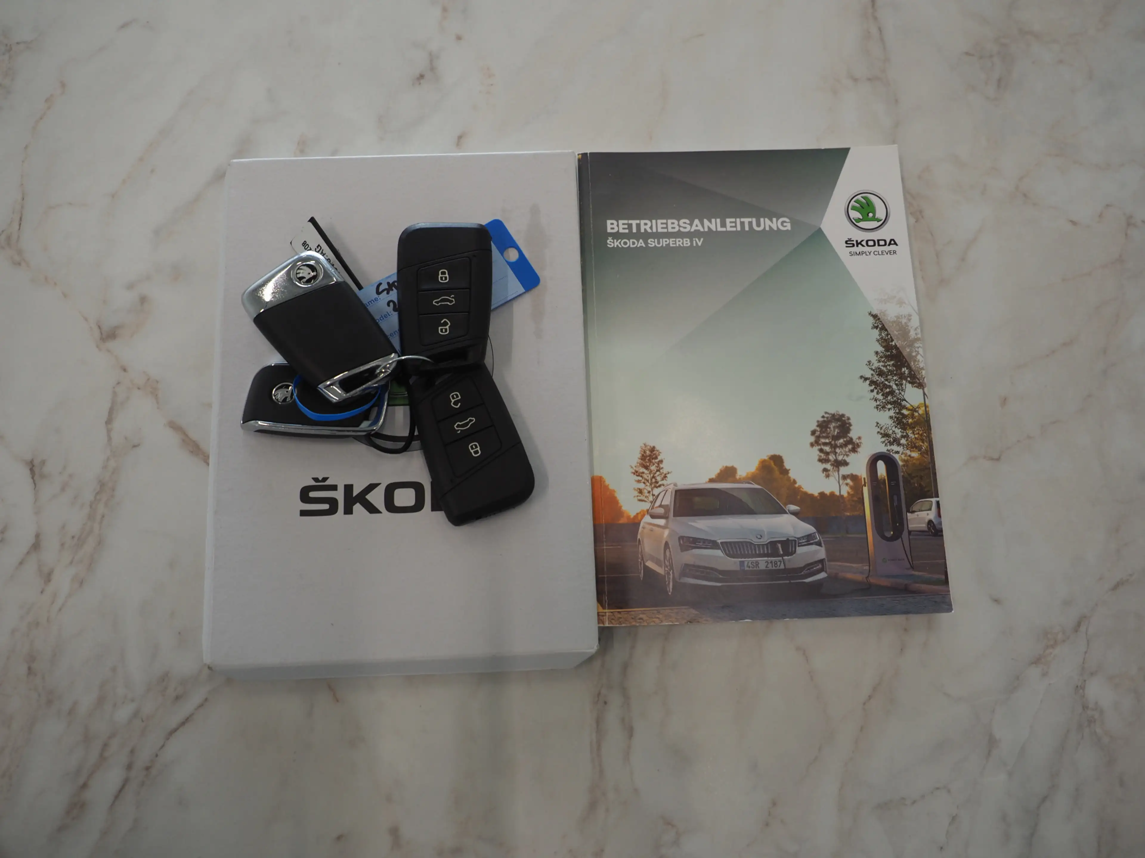 Skoda Superb Combi 1.4 TSI iV Laurin & Klement | Panoramadak | — photo 8