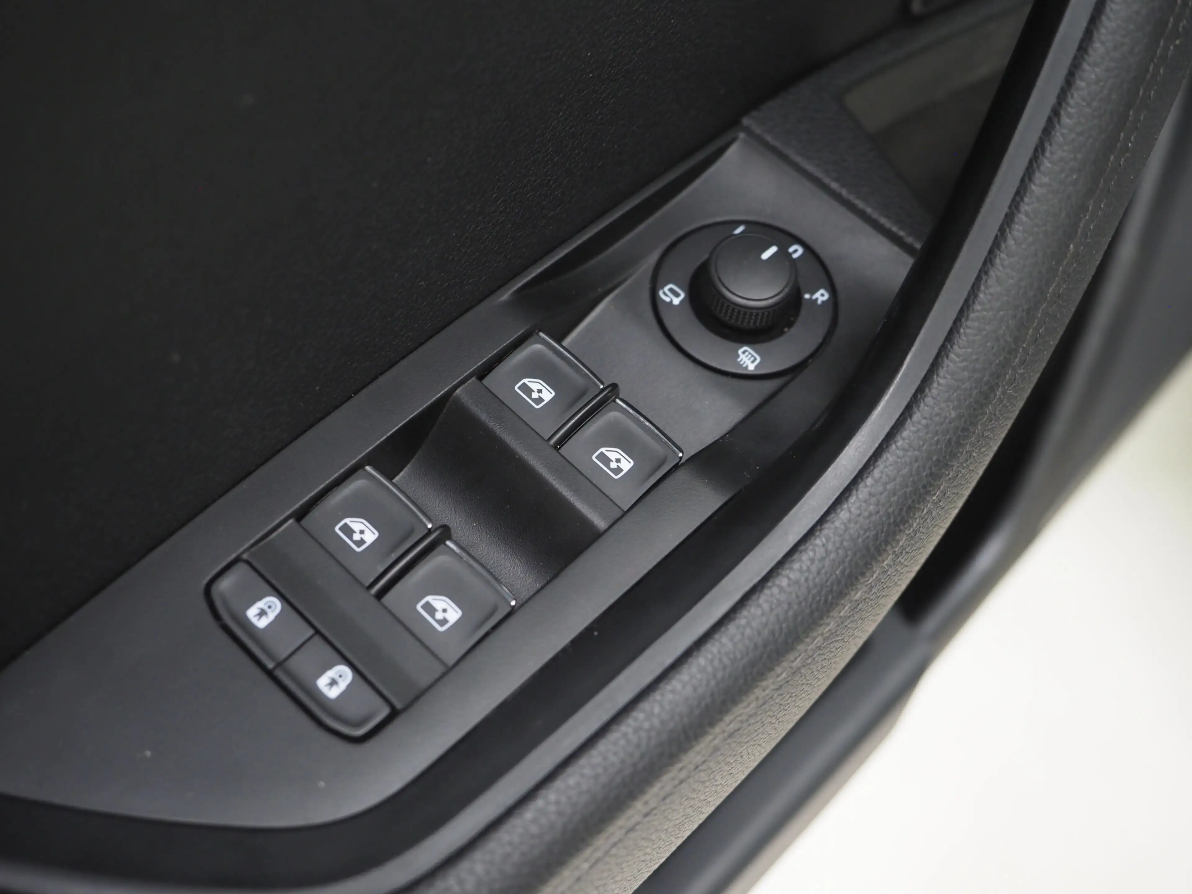 Skoda Superb Combi 1.4 TSI iV Laurin & Klement | Panoramadak | — photo 19
